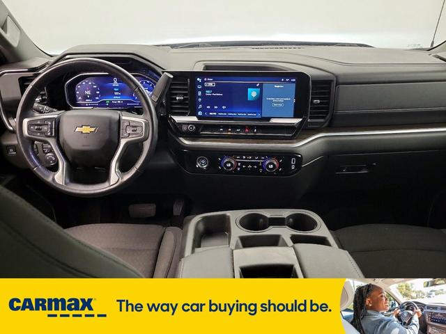 Photo of 2022 Blue Chevrolet Silverado 1500