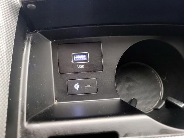 Photo of 2023 Gray Hyundai SANTA FE