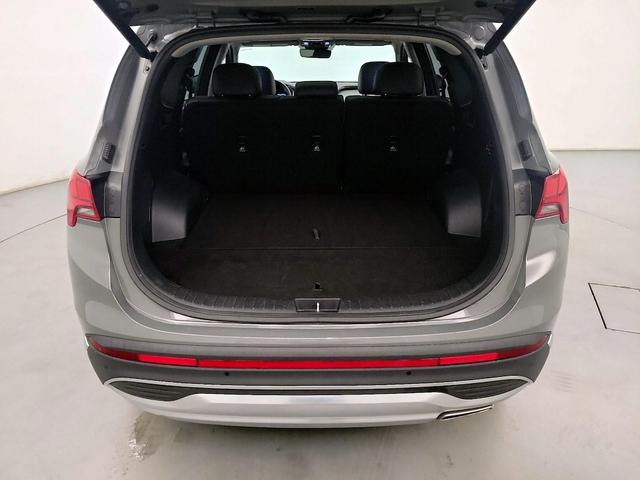 Photo of 2023 Gray Hyundai SANTA FE