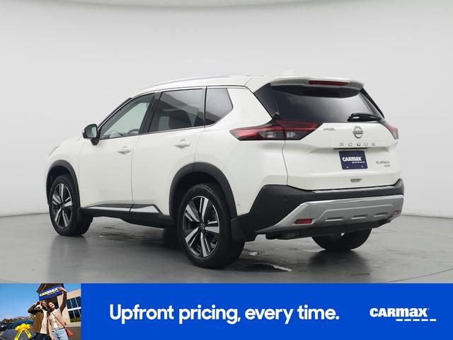 Photo of 2023 White Nissan Rogue