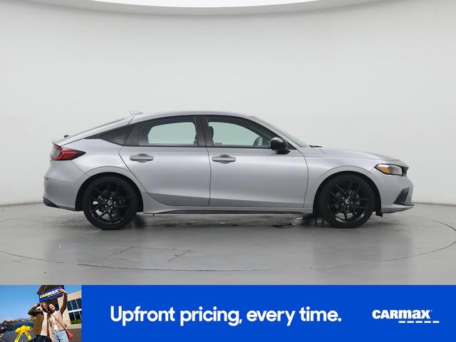 Photo of 2022 Silver Honda Civic
