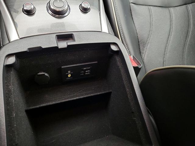 Photo of 2017 Gray INFINITI QX60