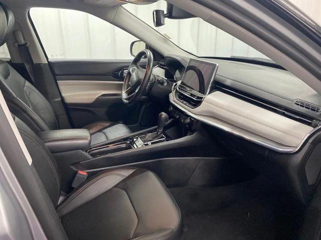 Photo of 2022 Billet Silver Metallic Clearcoat Jeep Compass