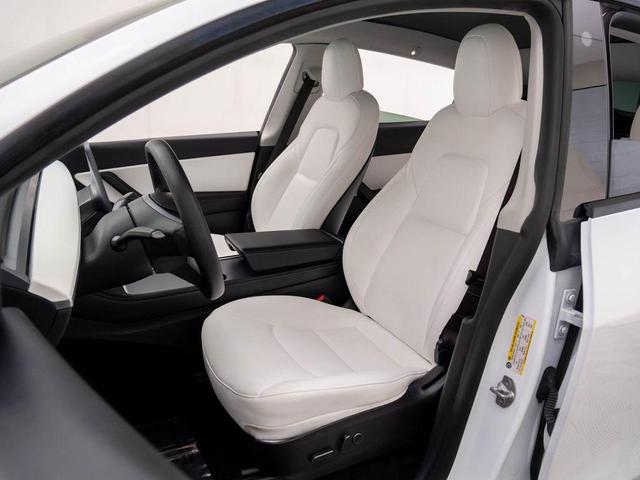 Photo of 2021 Pearl White Multi-Coat Tesla Model Y