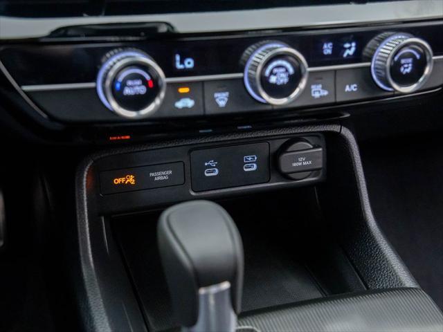 Photo of 2025 Sand Dune Pearl Honda Civic