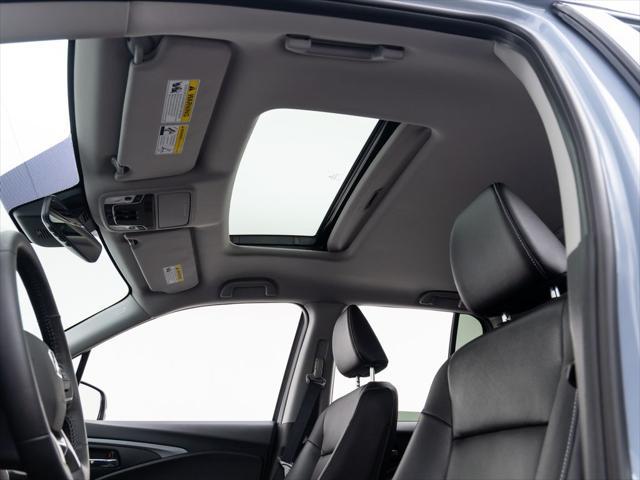 Photo of 2025 Sonic Gray Pearl Honda Ridgeline