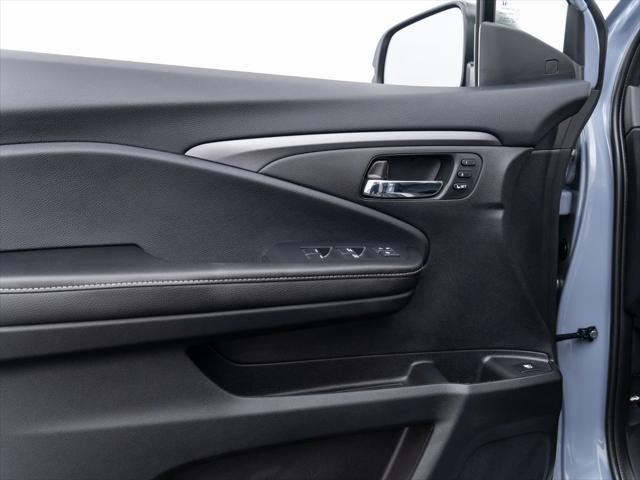 Photo of 2025 Sonic Gray Pearl Honda Ridgeline