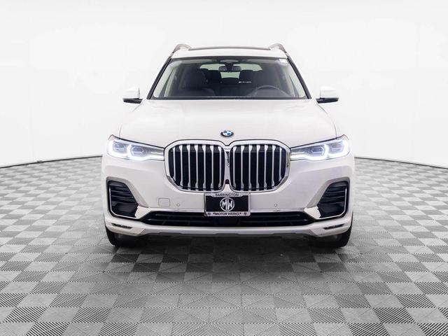 Photo of 2022 Alpine White BMW X7
