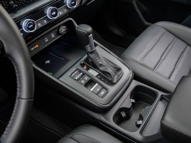 Photo of 2026 Platinum White Pearl Honda CR-V