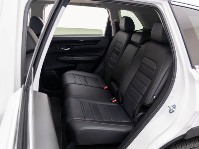 Photo of 2026 Platinum White Pearl Honda CR-V