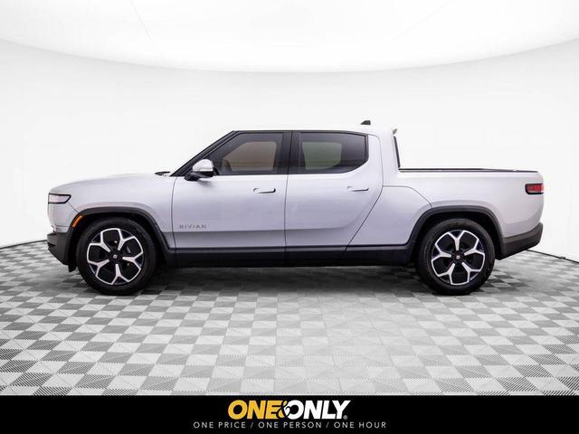Photo of 2024 LA Silver Rivian R1T