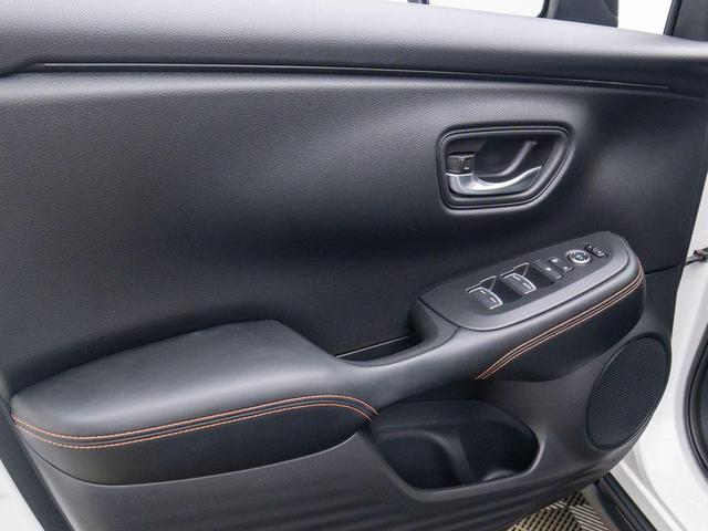 Photo of 2023 Platinum White Pearl Honda HR-V