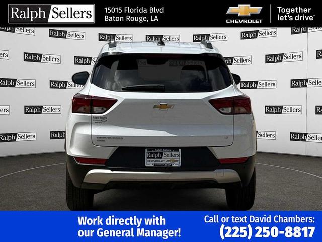 Photo of 2024 White Chevrolet Trailblazer