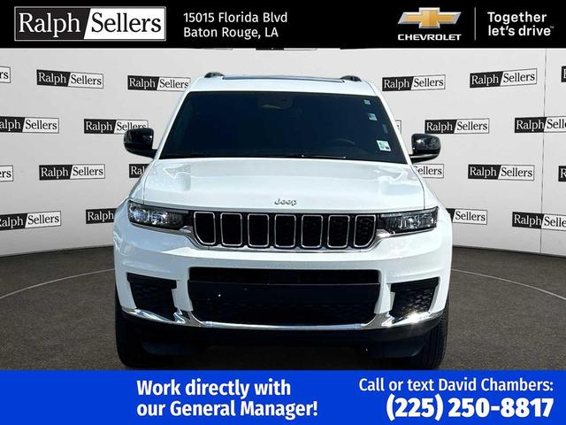 Photo of 2024 White Jeep Grand Cherokee L