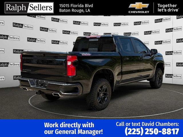 Photo of 2023 Black Chevrolet Silverado 1500