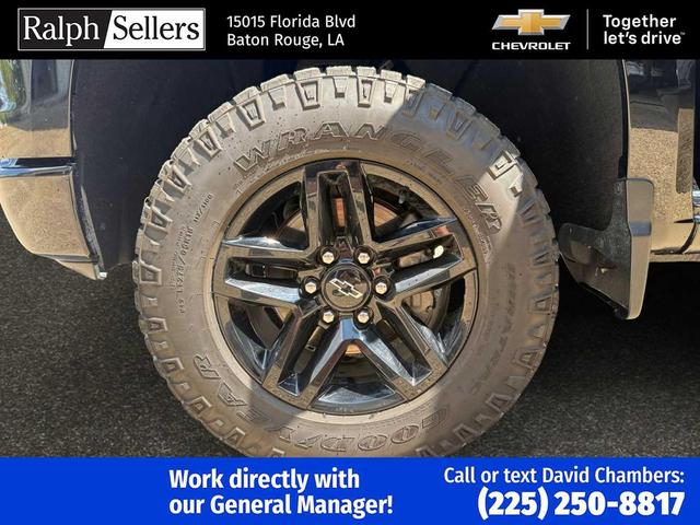 Photo of 2023 Black Chevrolet Silverado 1500