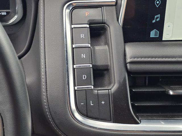 Photo of 2023 Summit White Chevrolet Suburban