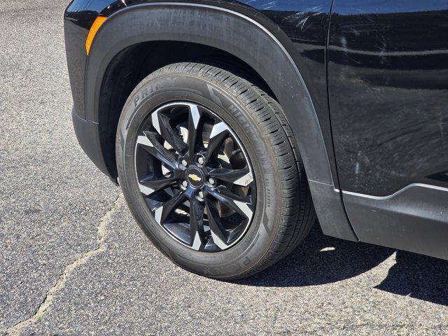 Photo of 2022 Mosaic Black Metallic Chevrolet Trailblazer