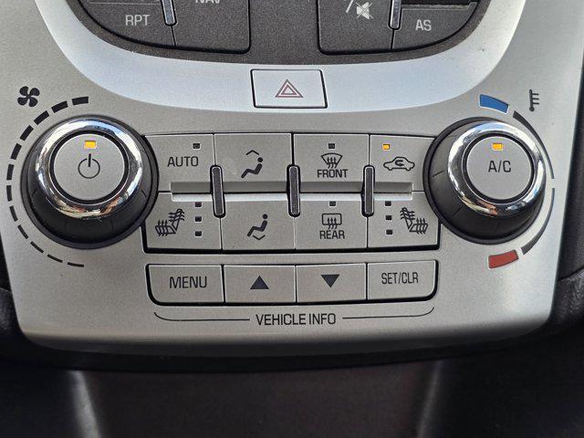 Photo of 2017 Iridescent Pearl Tricoat Chevrolet Equinox