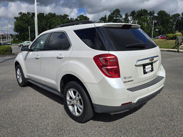 Photo of 2017 Iridescent Pearl Tricoat Chevrolet Equinox