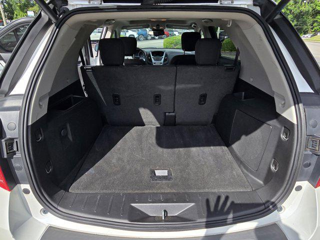 Photo of 2017 Iridescent Pearl Tricoat Chevrolet Equinox