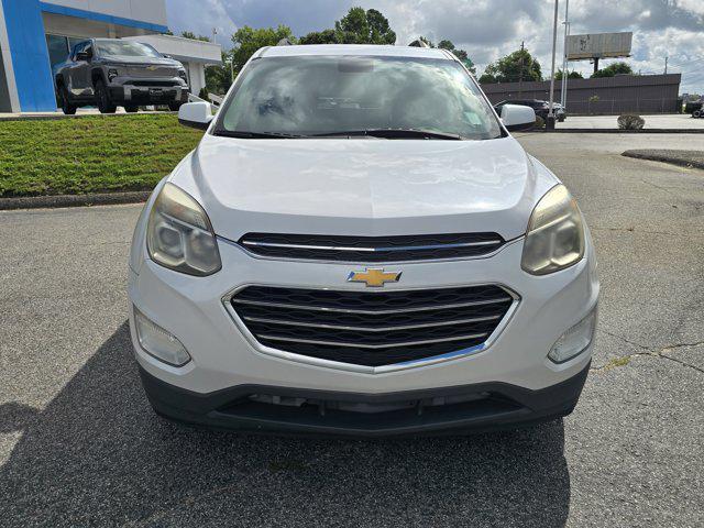 Photo of 2017 Iridescent Pearl Tricoat Chevrolet Equinox
