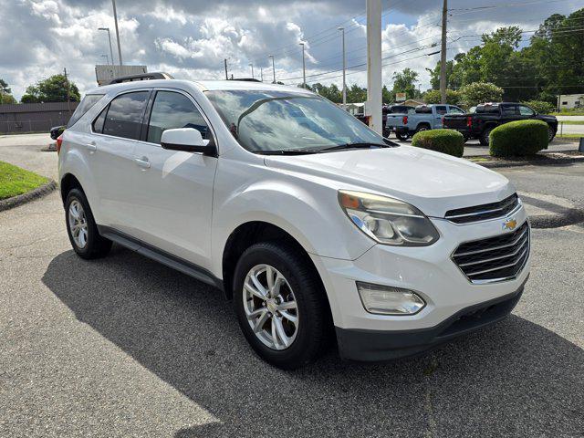 Photo of 2017 Iridescent Pearl Tricoat Chevrolet Equinox