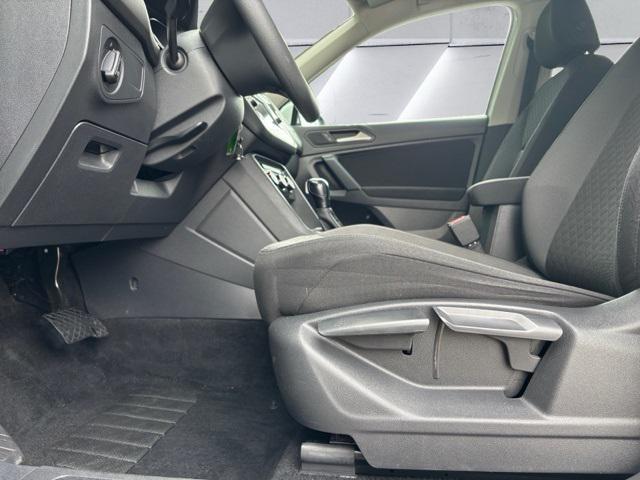 Photo of 2019 Pure White Volkswagen Tiguan