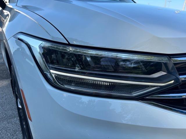 Photo of 2022 White Volkswagen Tiguan