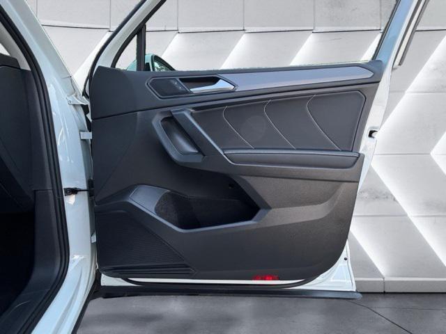 Photo of 2022 White Volkswagen Tiguan