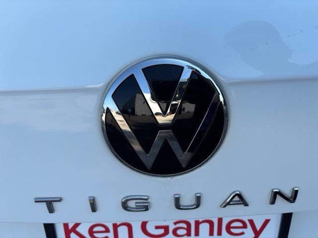 Photo of 2022 White Volkswagen Tiguan