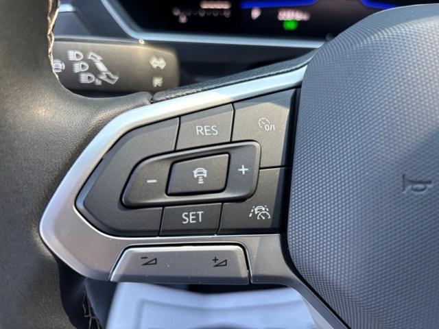 Photo of 2022 White Volkswagen Tiguan