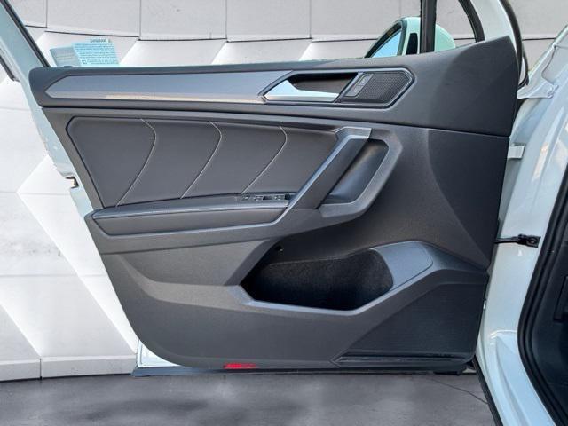 Photo of 2022 White Volkswagen Tiguan
