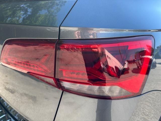 Photo of 2023 Platinum Gray Metallic Volkswagen Taos