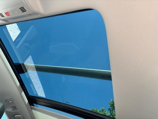 Photo of 2023 Platinum Gray Metallic Volkswagen Taos