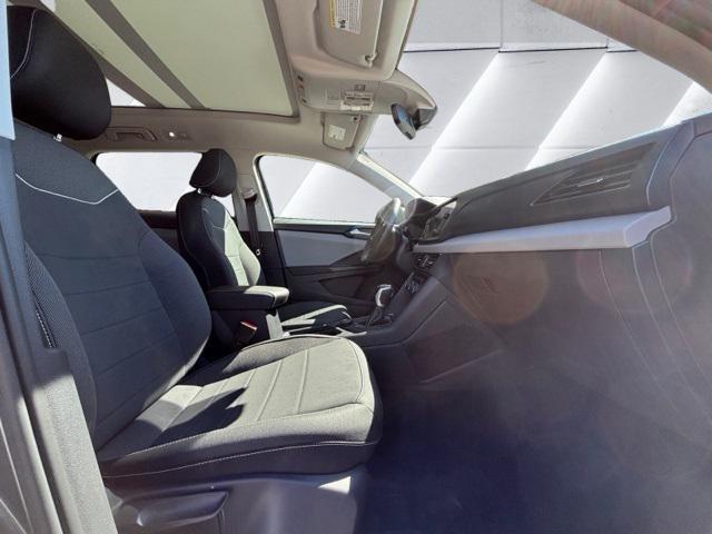 Photo of 2023 Platinum Gray Metallic Volkswagen Taos