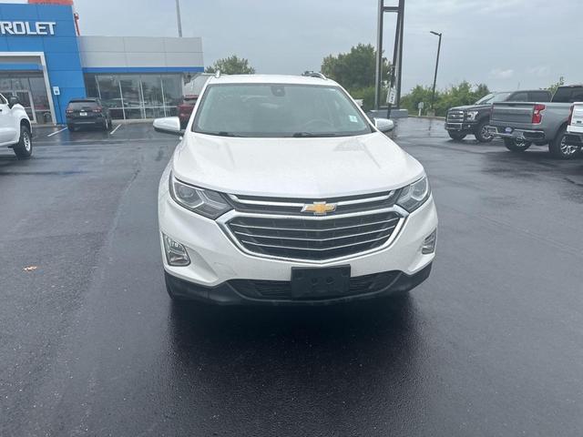 Photo of 2018 Iridescent Pearl Tricoat Chevrolet Equinox