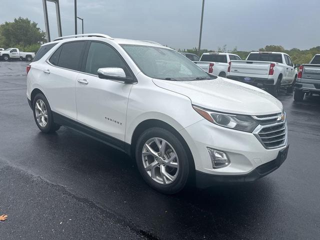 Photo of 2018 Iridescent Pearl Tricoat Chevrolet Equinox