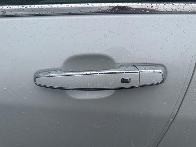 Photo of 2018 Iridescent Pearl Tricoat Chevrolet Equinox