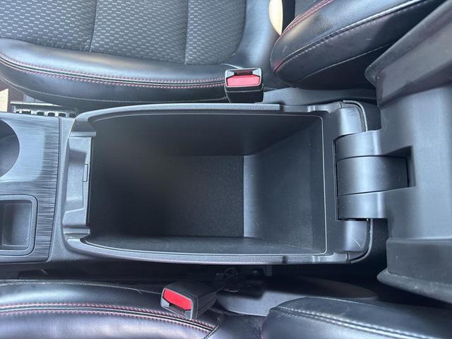 Photo of 2023 Rapid Red Metallic Tinted Clearcoat Ford Escape