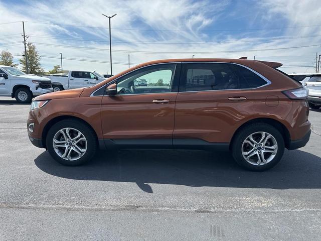 Photo of 2017 Canyon Ridge Metallic Ford Edge