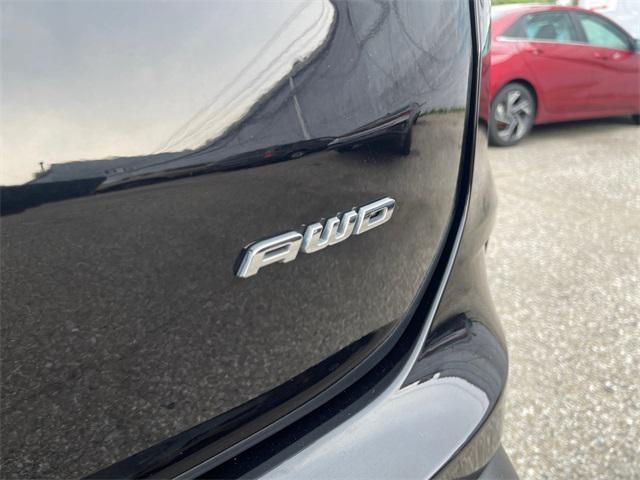 Photo of 2022 Agate Black Metallic Ford Edge