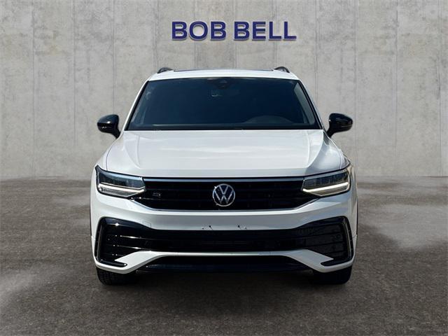 Photo of 2022 Oryx White Pearl Volkswagen Tiguan