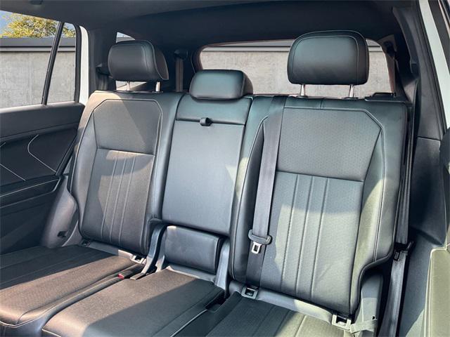 Photo of 2022 Oryx White Pearl Volkswagen Tiguan
