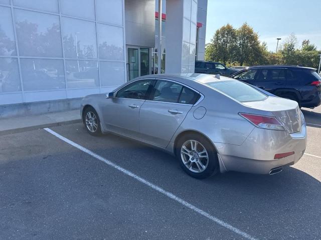 Photo of 2009 Gray Acura TL
