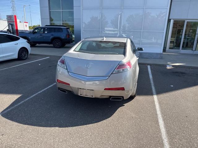 Photo of 2009 Gray Acura TL