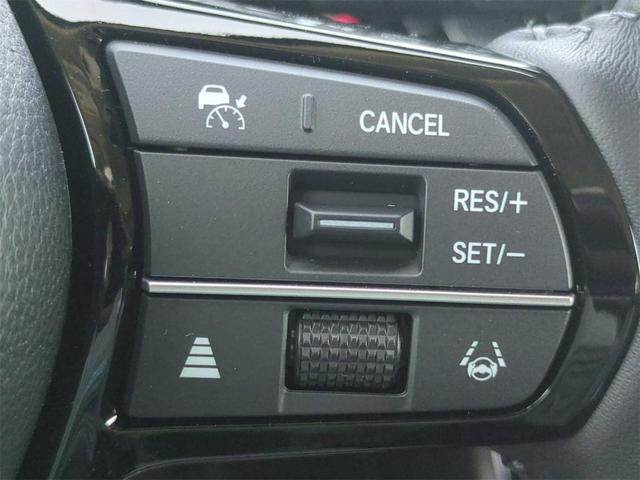 Photo of 2026 Platinum White Pearl Honda CR-V