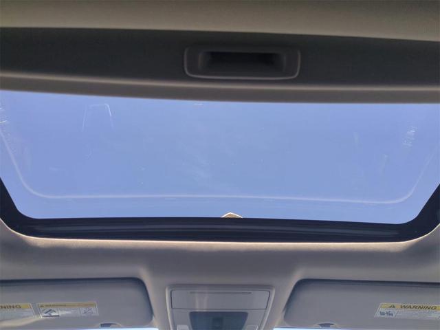 Photo of 2026 Platinum White Pearl Honda CR-V