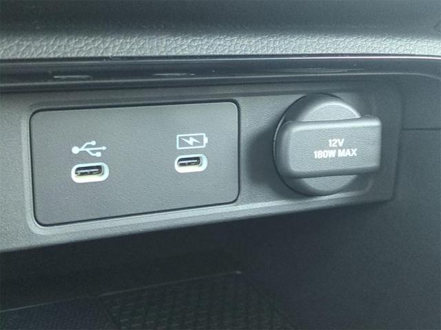Photo of 2026 Platinum White Pearl Honda CR-V