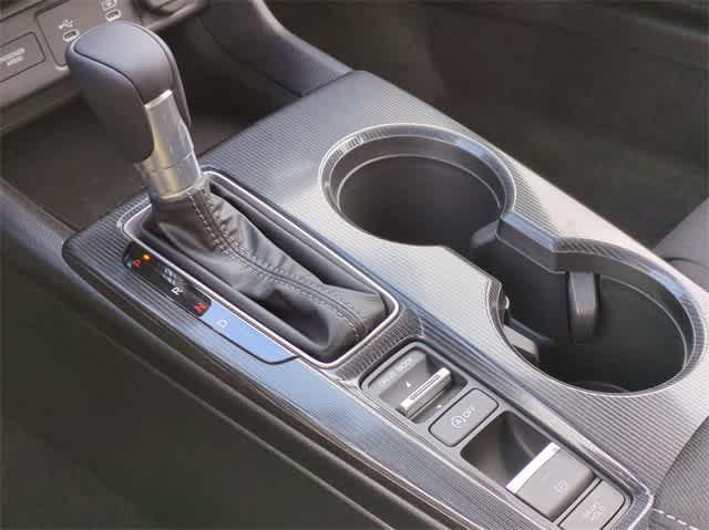 Photo of 2025 Platinum White Pearl Honda Civic